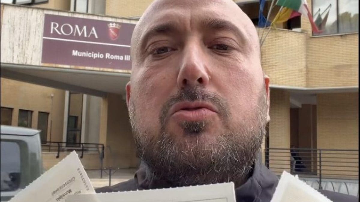 Il consigliere del Municipio III di Roma, Manuel Bartolomeo (da Facebook)