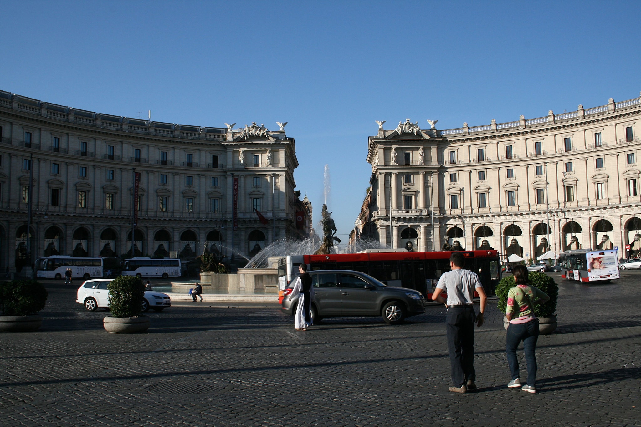 Il 14 marzo a Roma: manifestazione contro la guerra blocca i bus e scatena caos nei trasporti