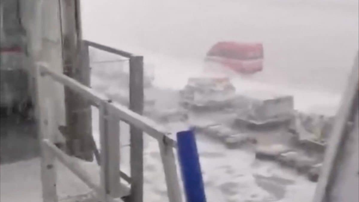Le piste di Fiumicino. Frame dal video della pagina Instagram Meteo Lazio.