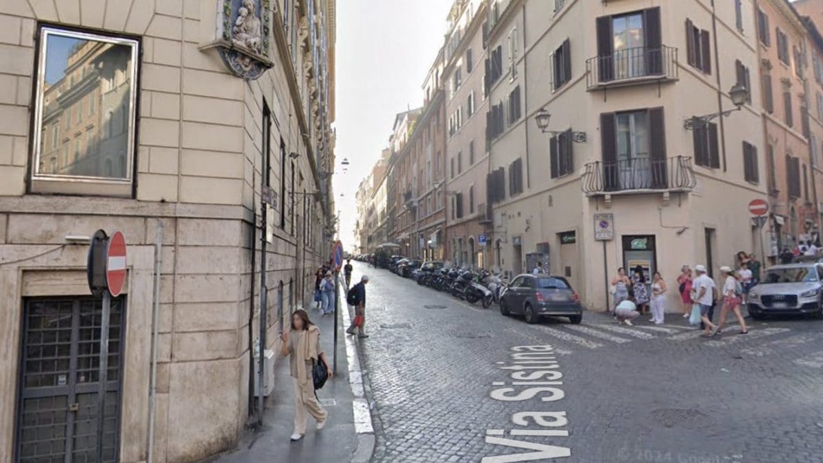 Via Sistina, foto da Google Maps.