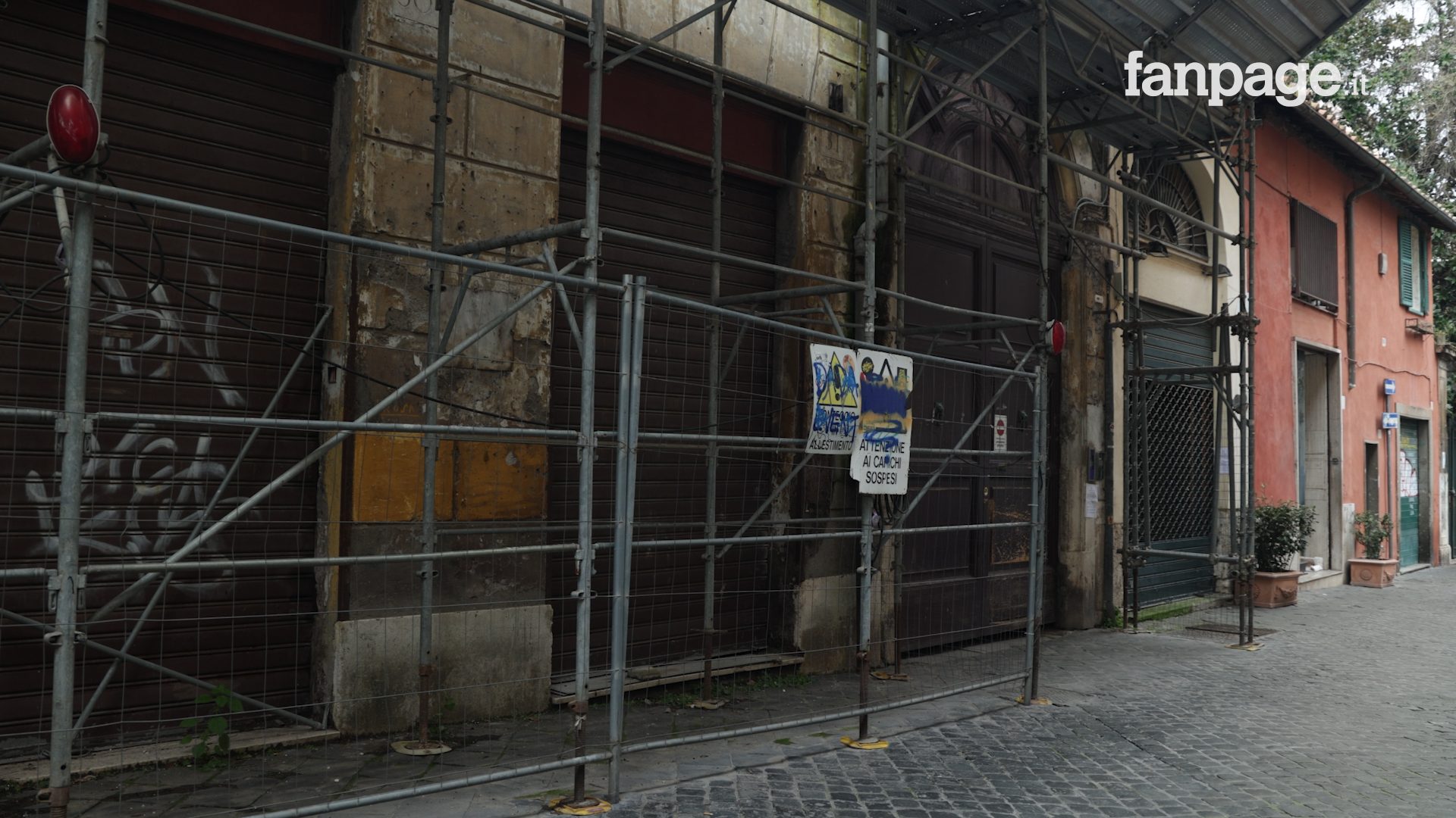 Gli esterni di un immobile di prorietà del Sant’Alessio in via Margutta a Roma