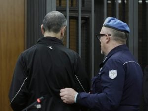 Mamma e figlia uccise a Villa Pamphili, i deliri di Kaufmann in cella: “Io sono Dio, sono Gesù”