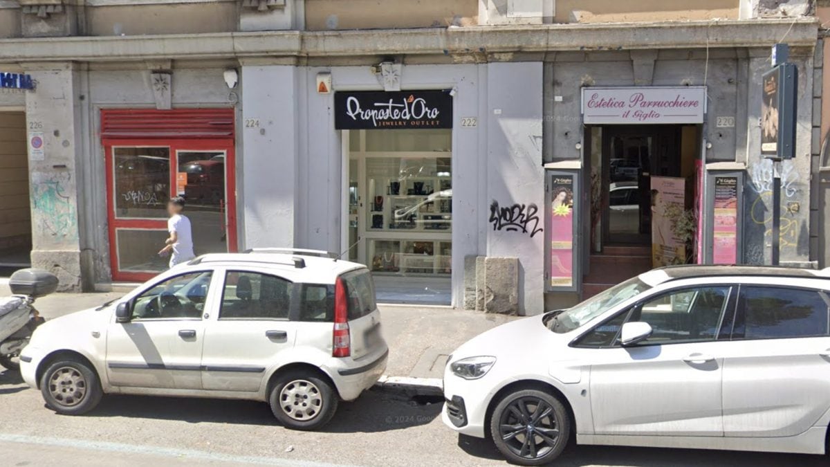 La gioielleria Proposte d’oro, scassinata questa notte a Via Appia