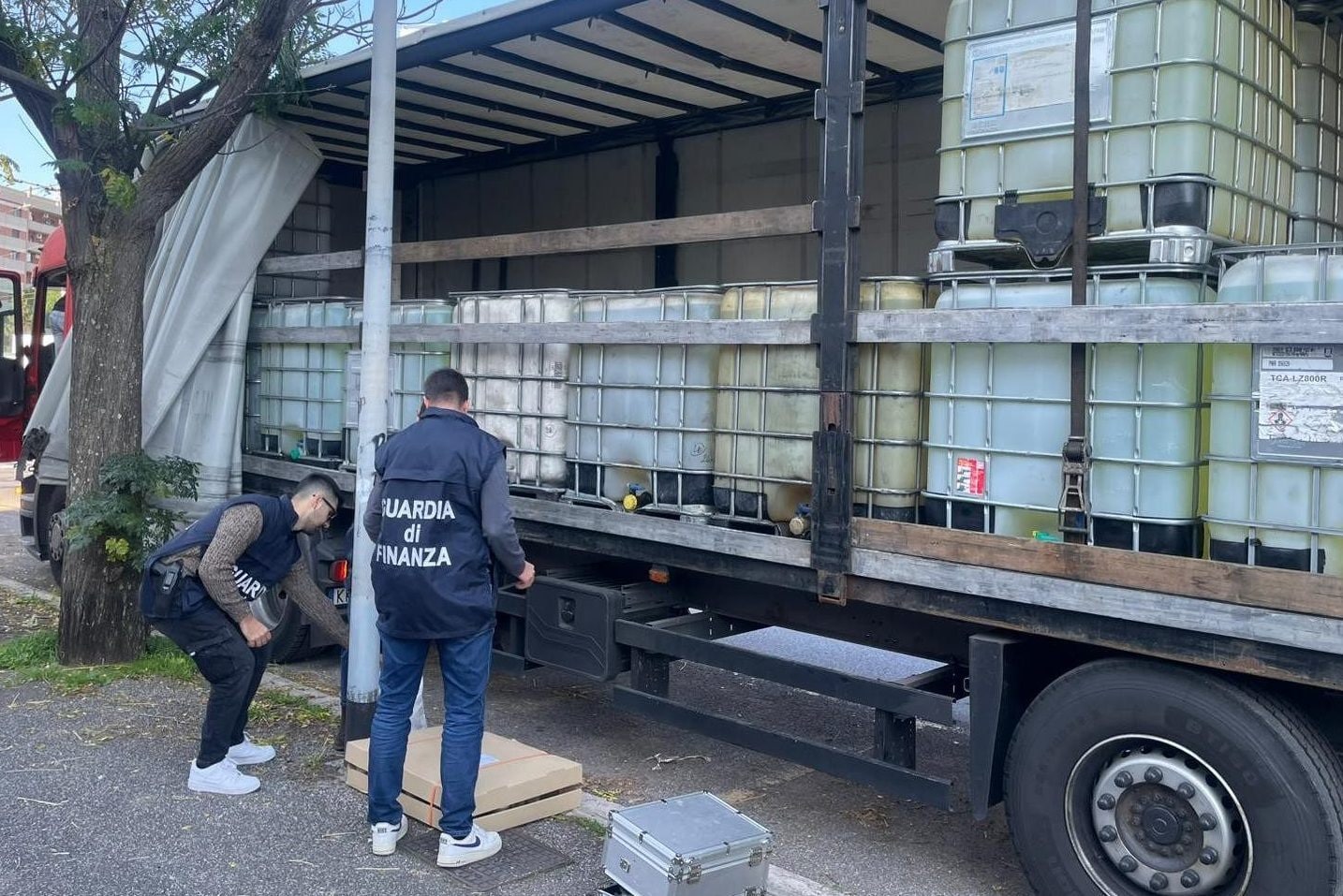 Allerta a Roma: gasolio di contrabbando nei distributori? Motori a rischio!