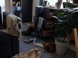 Maxifurto in appartamento nel rione Monti a Pasquetta: rubati Rolex e preziosi da 700mila euro