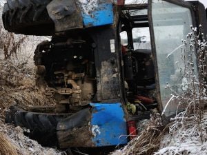Fumone, si ribalta col trattore mentre lavora in campagna: Mario Lormini muore a 87 anni