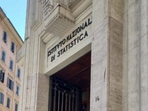 Indagine Istat su Violenza di genere, interrogazione in Parlamento di Avs su questionari inventati