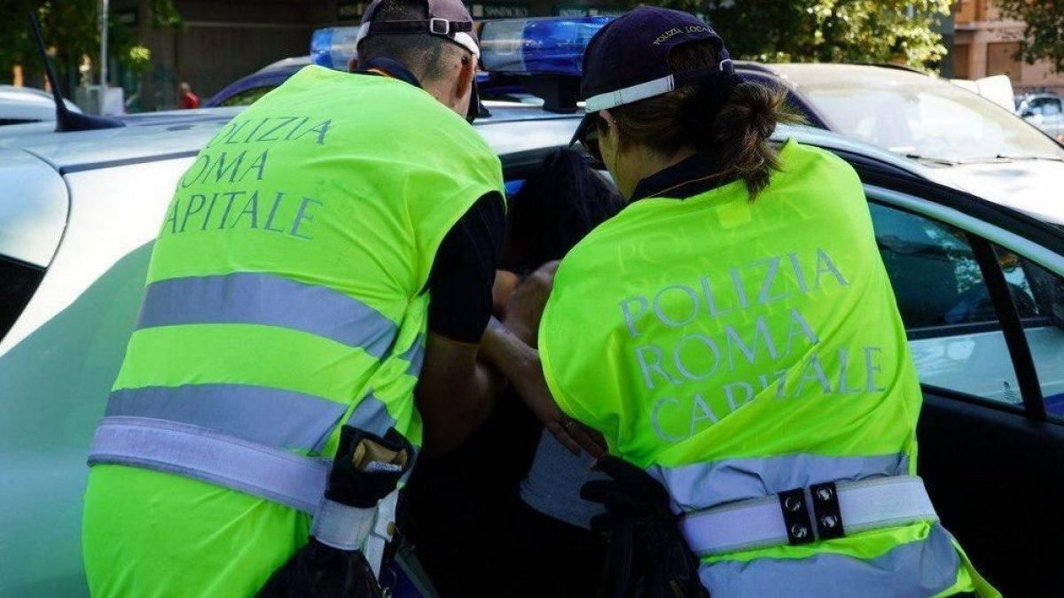 La polizia locale in azione