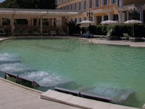 Bimbo morto alle terme di Castelforte, il sopralluogo della Procura su piscina e stato dei luoghi