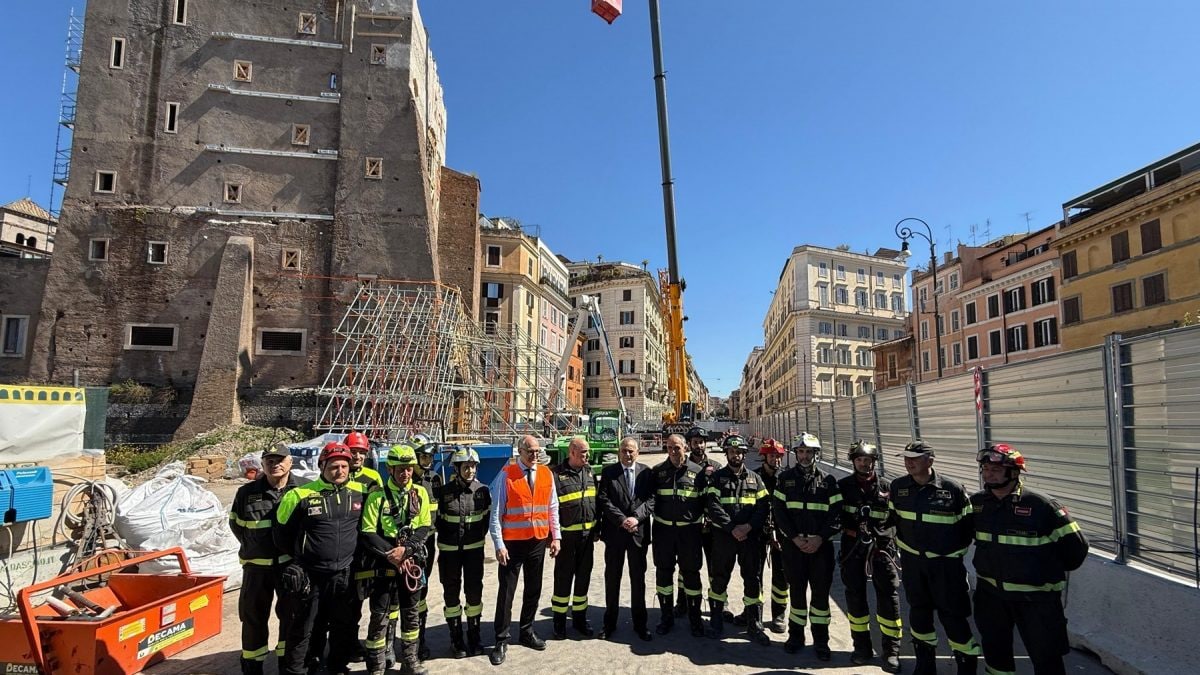 Il sopralluogo alla Torre dei Conti (da Roma Capitale)