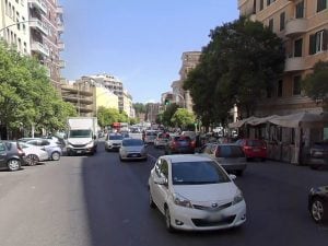 Roma, precipita dal sesto piano di un palazzo a San Giovanni: morto ragazzo di 24 anni