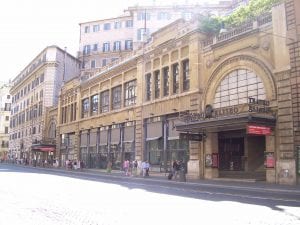 Teatro Eliseo in vendita ma nessun acquirente, il prezzo della storica sala romana scende da 24 a 18 milioni