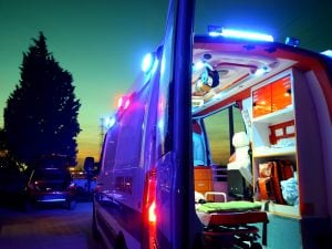 Studente in gita scolastica cade dal balcone di un hotel nel Viterbese: è grave