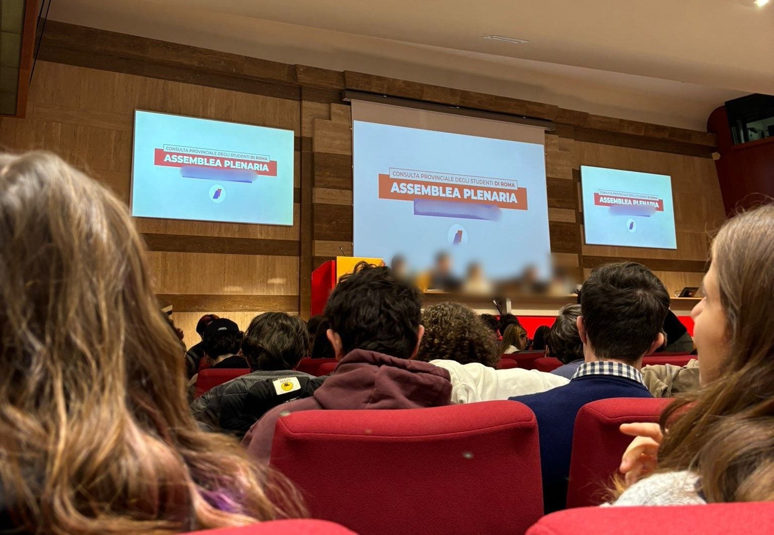 Studenti di Roma in prima linea: il diritto all'antifascismo nelle scuole