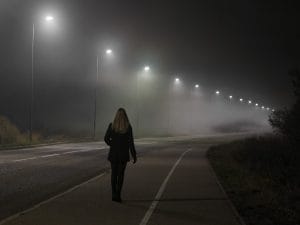 La invita a cena fuori e la stupra, 30enne denuncia violenza sessuale a Roma: indagini in corso