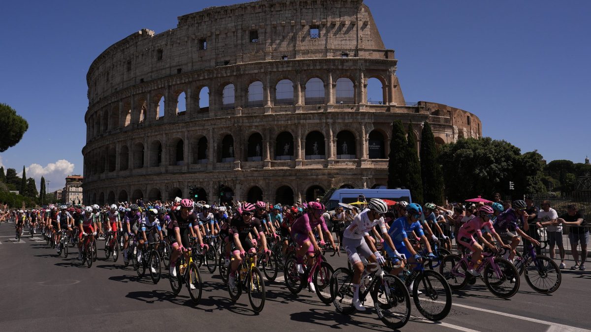 La tappa del Giro d’Italia 2025 a Roma (Lapresse)