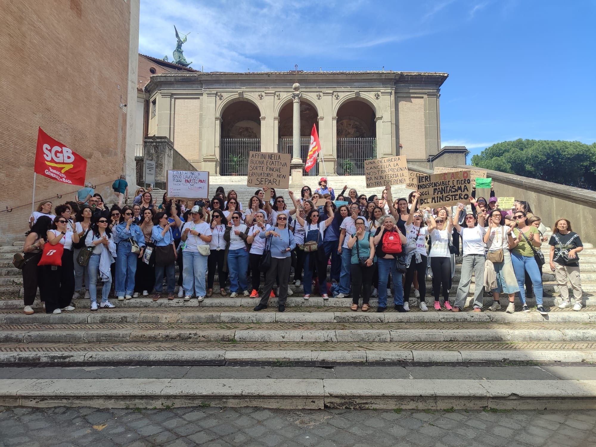 Una foto dal presidio delle insegnanti a chiamata Mad in Campidoglio.