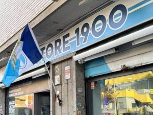Bomba carta davanti il Lazio Store di Ostia: s’indaga sui boss della droga del litorale romano