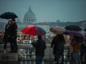 Allerta meteo Roma e Lazio 13 maggio: pioggia, temporali e temperature in calo