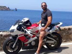 Simone Contadellucci è il 35enne gestore di un bar morto in un incidente in moto a Tragliatella
