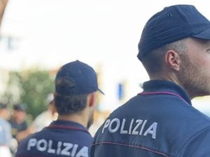 Sventata truffa della falsa indagine a Roma: “I suoi gioielli vengono da una rapina, dobbiamo controllarli”
