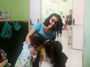 Valeria, insegnante a chiamata: “Trasferita da Napoli a Roma per poter lavorare: ora rischio di perdere tutto”