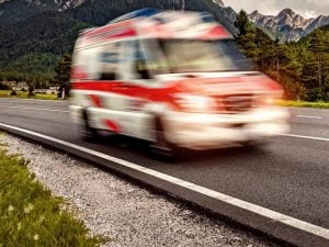 Scontro fra autotreno e macchina oggi in Ciociaria: morto un