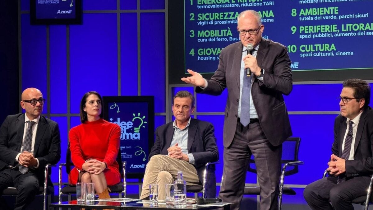 Antonio De Santis, Flavia De Gregorio, Carlo Calenda, Roberto Gualtieri e Alessio D'Amato (Foto da Facebook: Roma in Azione)