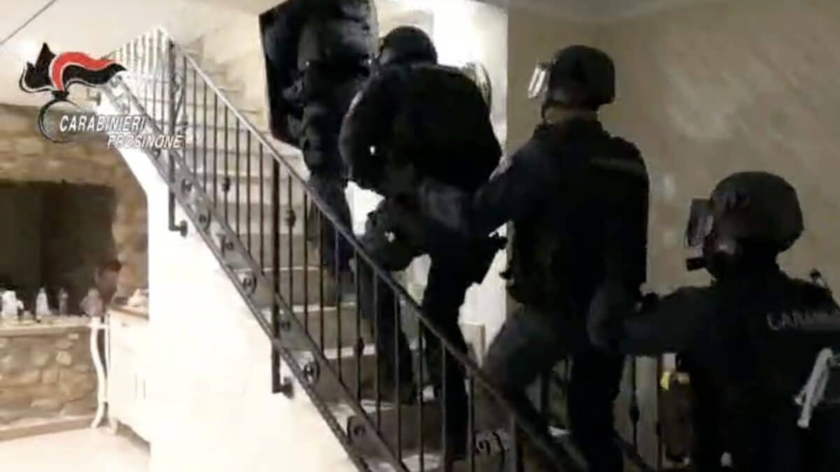 I carabinieri in azione questa mattina a Cassino