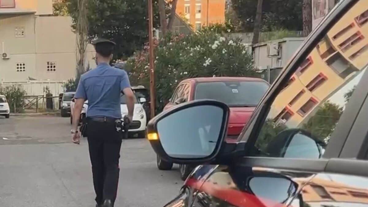 I carabinieri durante l'arresto