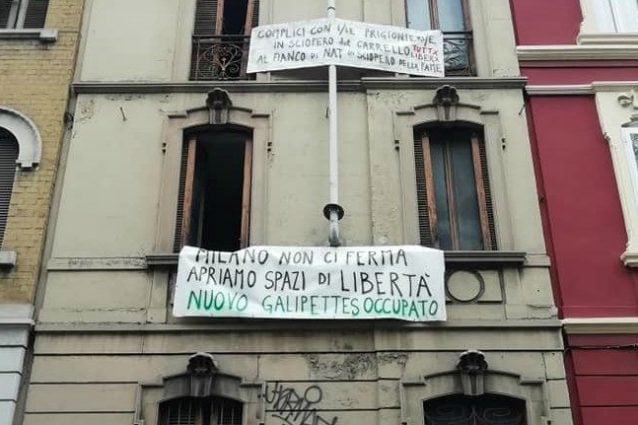 Una foto della struttura occupata in viale dei Mille (Fonte: Facebook)