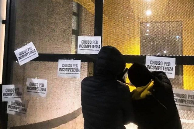 La protesta degli studenti di Milano (Fonte: Facebook)