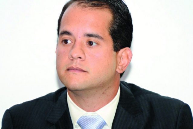L’ex segretario Adolfo De Obarrio Manzini (Fonte: Prensa.com)