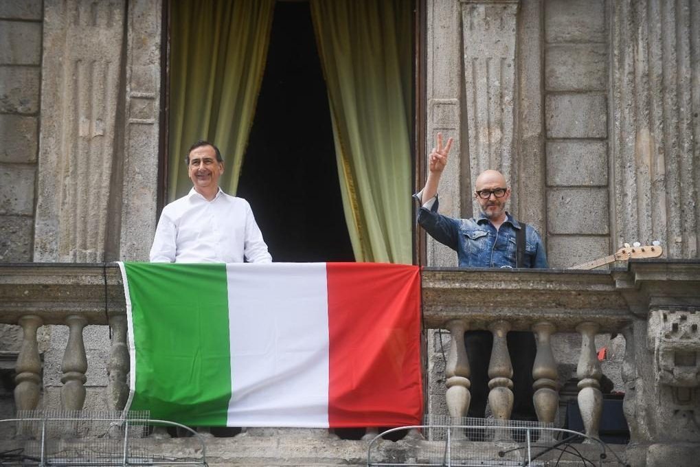 Beppe Sala e Saturnino il 25 aprile 2020