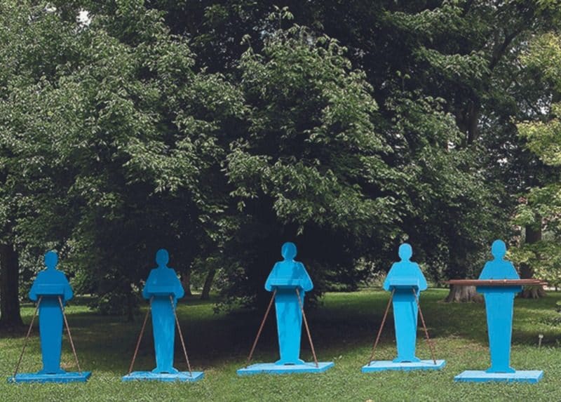 Una delle installazioni nell’orto botanico di Brera