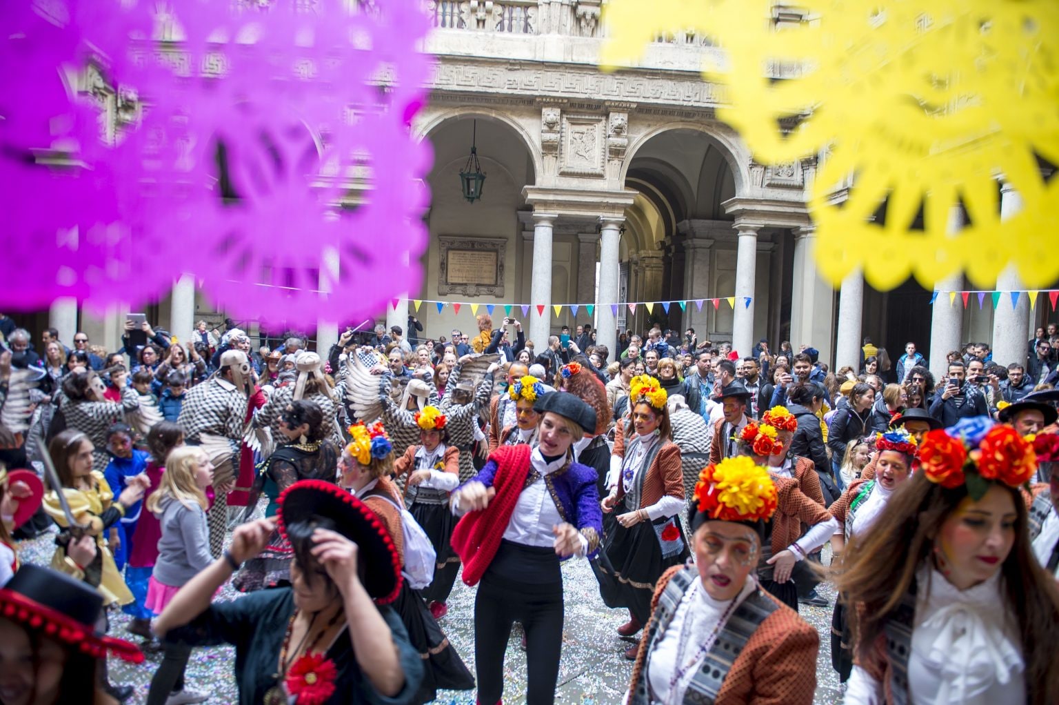 Carnevale Ambrosiano 2024, le date: quando e come si festeggia a Milano