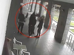 Esce dal carcere Katia “la Nera” Adragna, la signora della droga della Barona: “Motivi di salute”