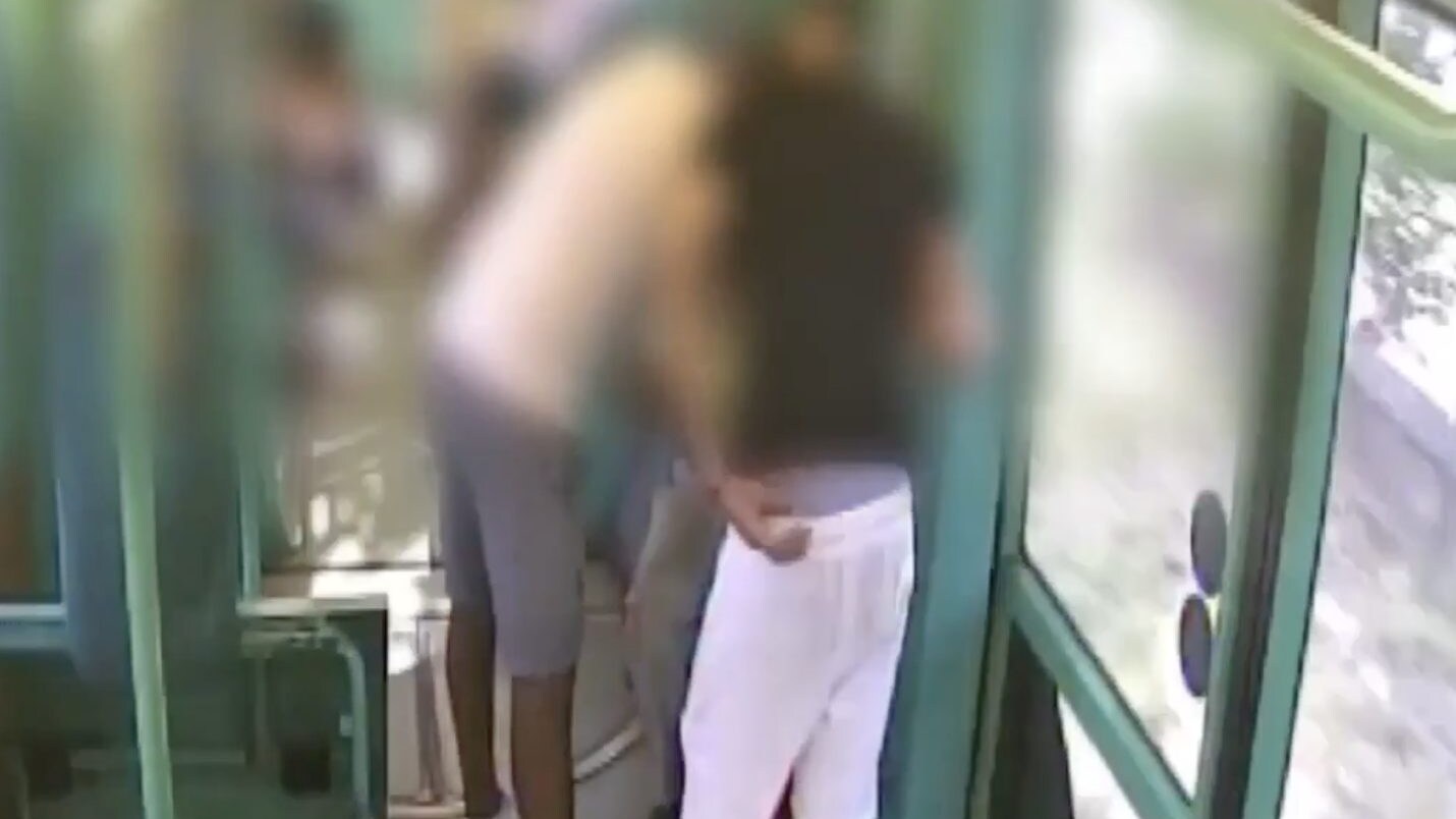 aggressione ipovedente tram 15