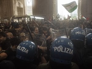 corteo-manifestazione-22-settembre-stazione-centrale-milano-gaza-300x225.jpg
