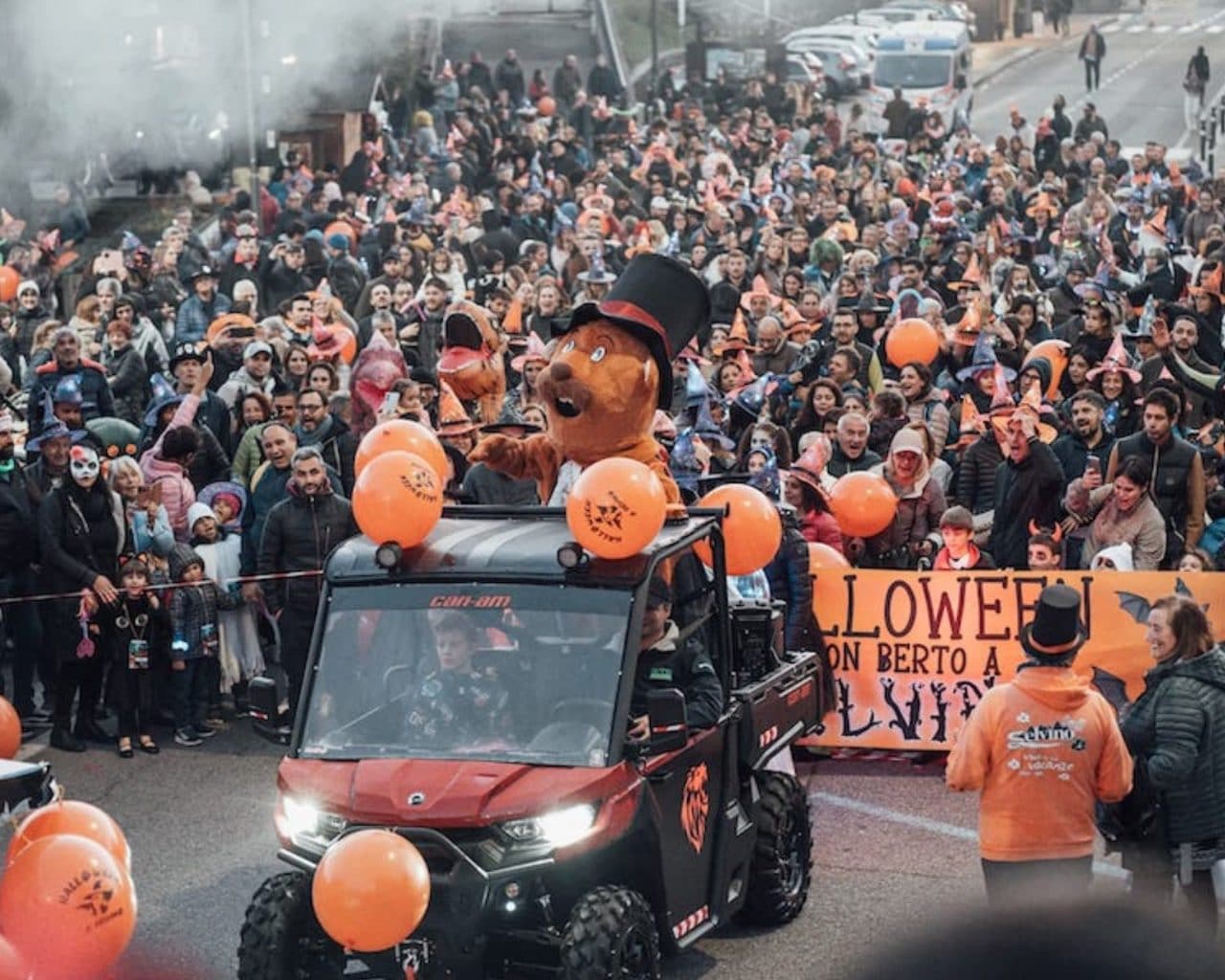 Foto di un corteo di Halloween a Selvino. Fonte: Seriana e Scalve, le magnifiche valli