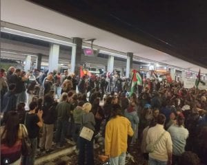 Sciopero Pro Gaza, a Brescia si indaga sul blocco della stazione di ieri sera: cosa sta succedendo