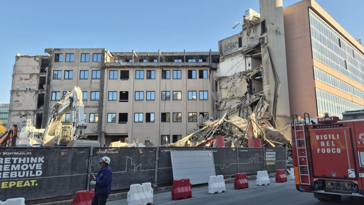 Il crollo del palazzo a Sesto San Giovanni