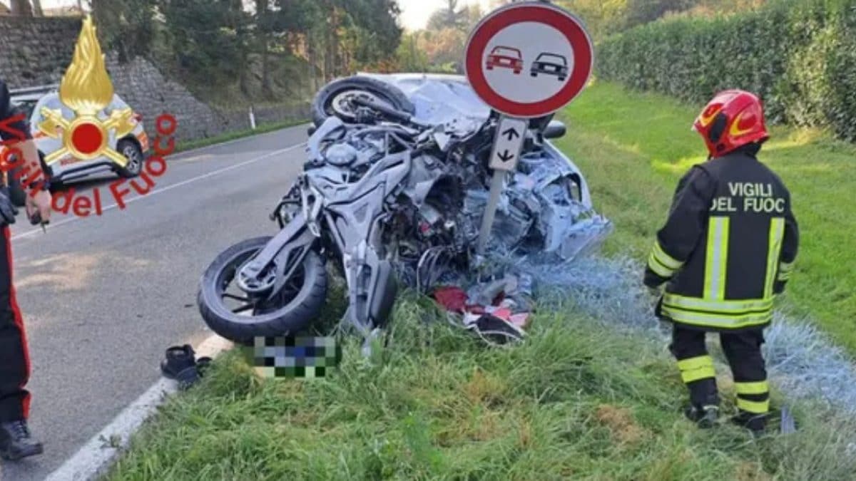 Lo schianto a Binago (foto da vigili del fuoco)