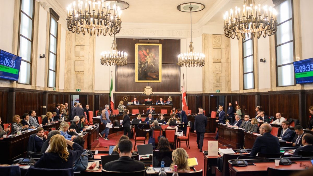 L’aula del Consiglio comunale di Milano (foto da LaPresse)