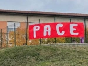 pace-inverigo-striscione-1-300x225.jpg