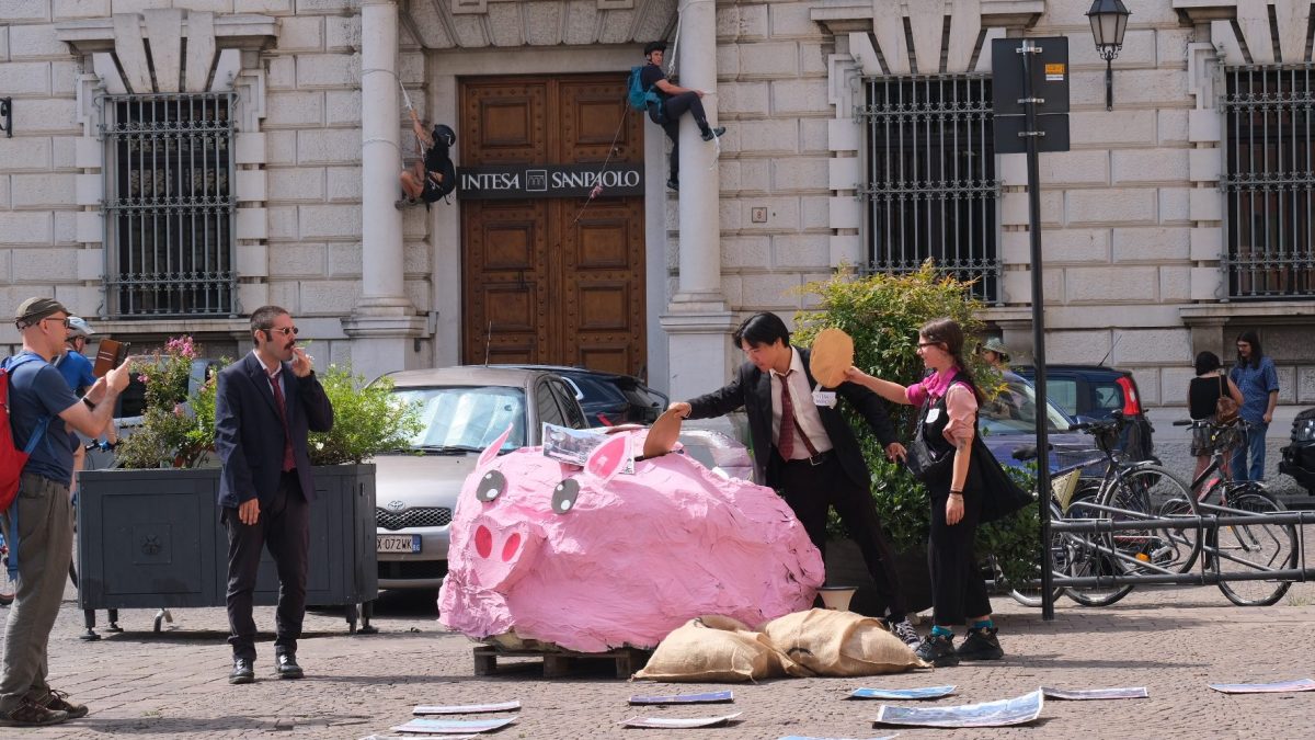 La manifestazione organizzata da Extinction Rebellion a Brescia lo scorso 12 luglio