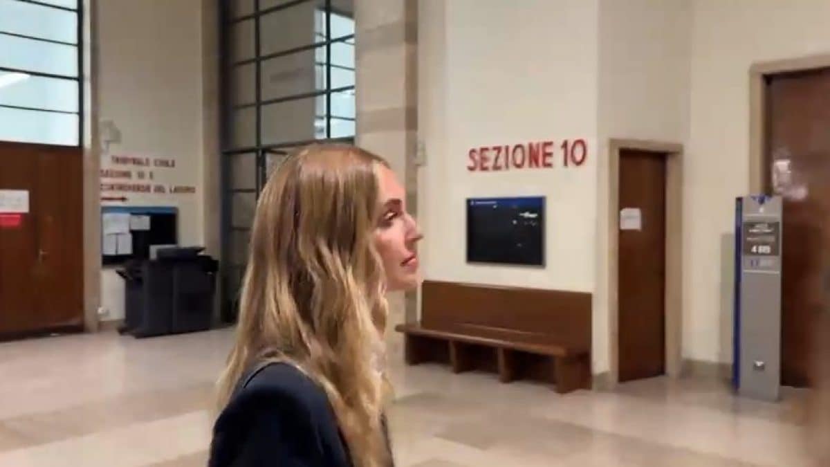 Chiara Ferragni all’interno del Tribunale di Milano