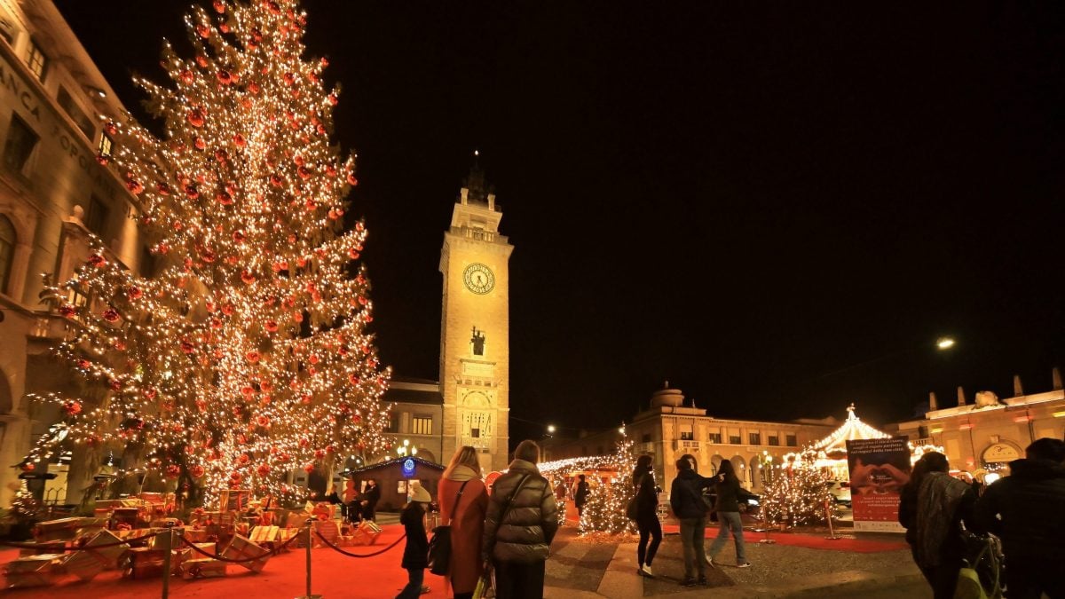 Natale a Bergamo (foto da LaPresse)