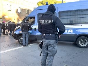 polizia-300x225.jpg