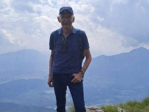 Ciclista travolto e ucciso da un camion a Monza: per la Procura l’autista non ha colpe, la famiglia si oppone